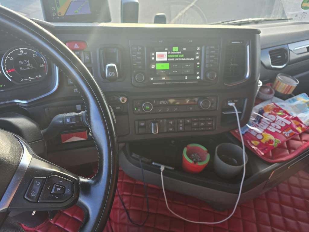 Fahrzeugabbildung Scania R450, Retarder, Kipphydr., ALCOA LM