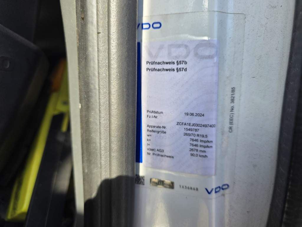 Fahrzeugabbildung Iveco 120E25 Pritsche&Plane,Ladebordwand 1,5 To