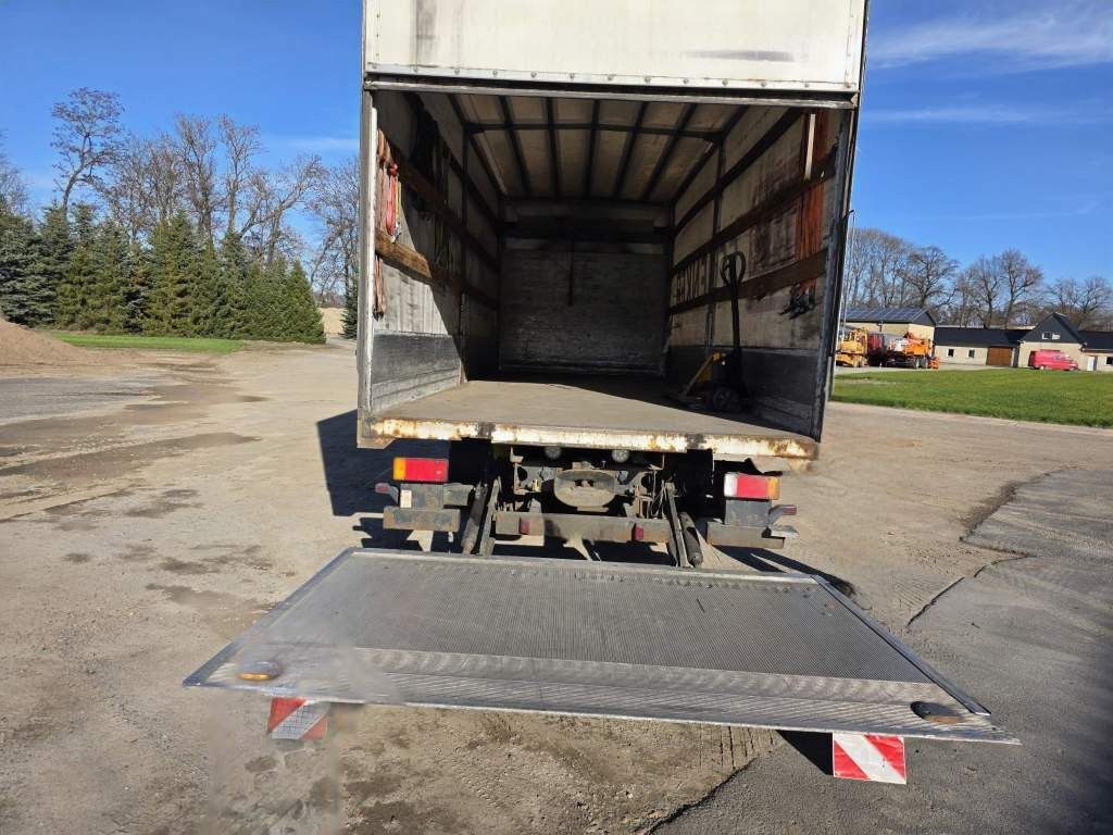 Fahrzeugabbildung Iveco 120E25 Pritsche&Plane,Ladebordwand 1,5 To