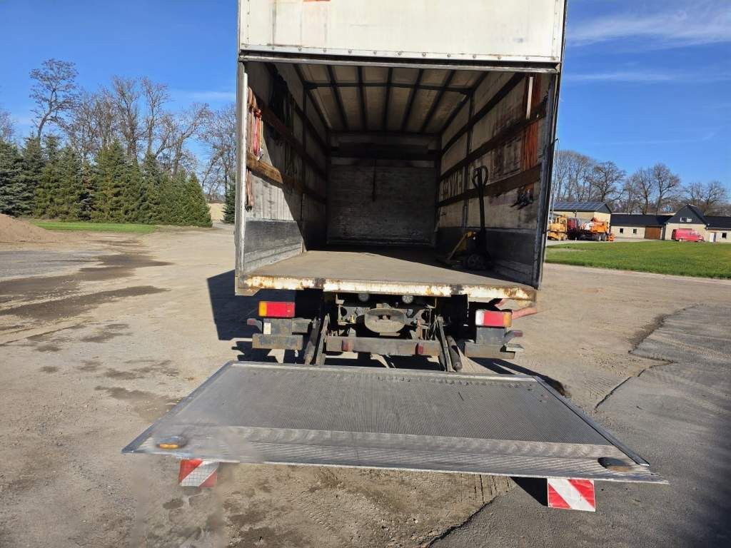 Fahrzeugabbildung Iveco 120E25 Pritsche&Plane,Ladebordwand 1,5 To