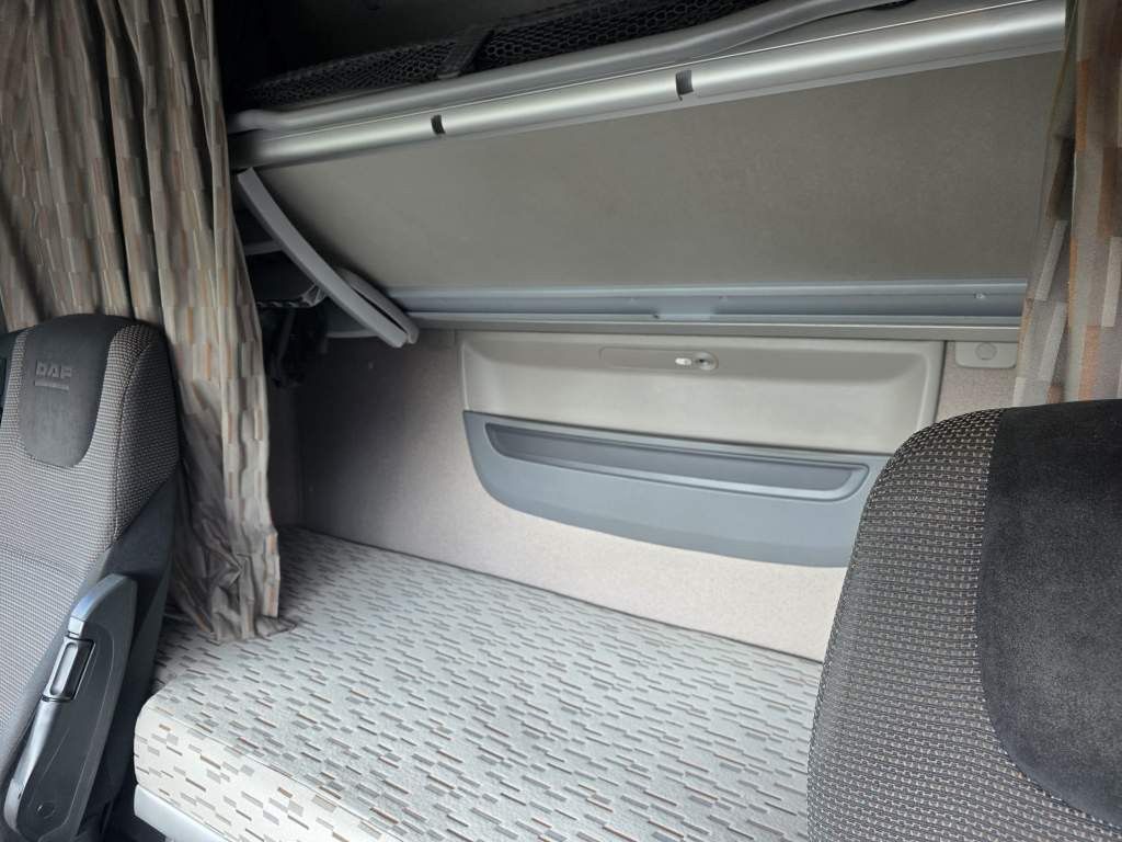 Fahrzeugabbildung DAF XF 460 LL SSC, ZF Intarder, Standklima