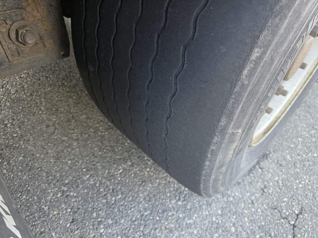 Fahrzeugabbildung Krone Joloda Mega Gardine, Lift, Hubdach