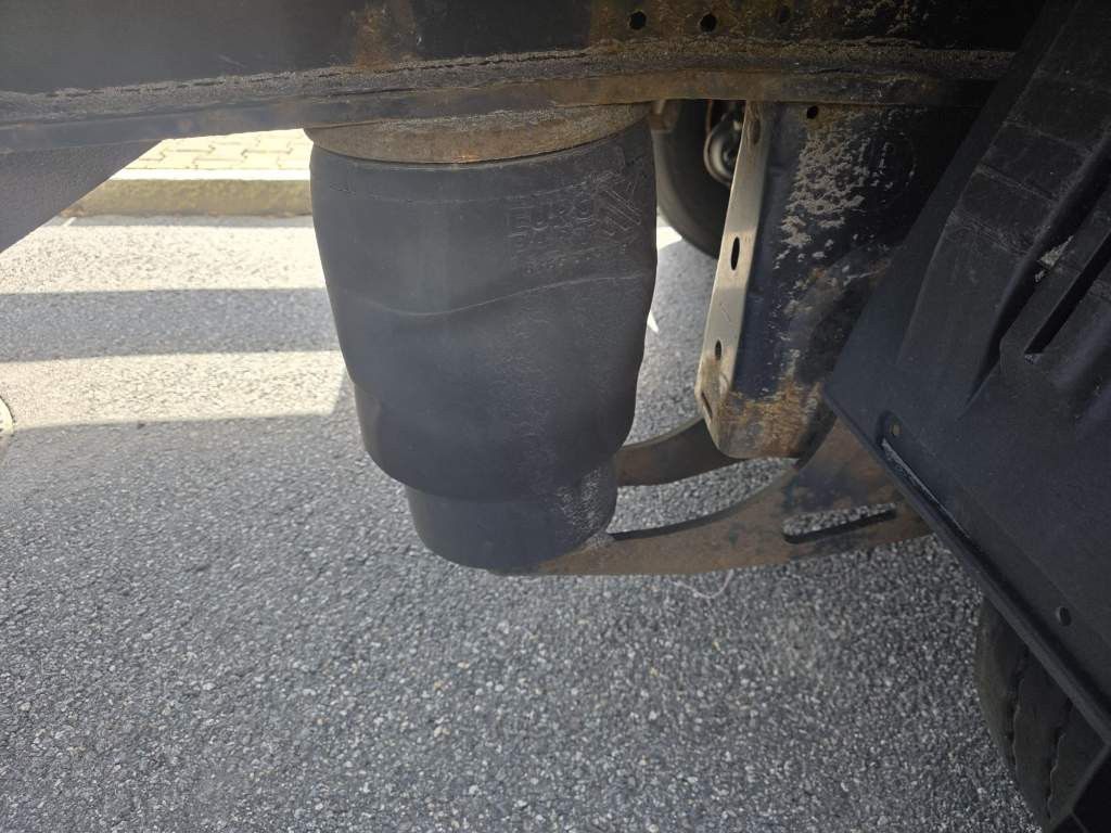 Fahrzeugabbildung Krone Joloda Mega Gardine, Lift, Hubdach