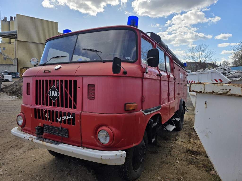Fahrzeugabbildung Andere W50 L/LF IFA Löschfahrzeug mit Pumpe + Tank