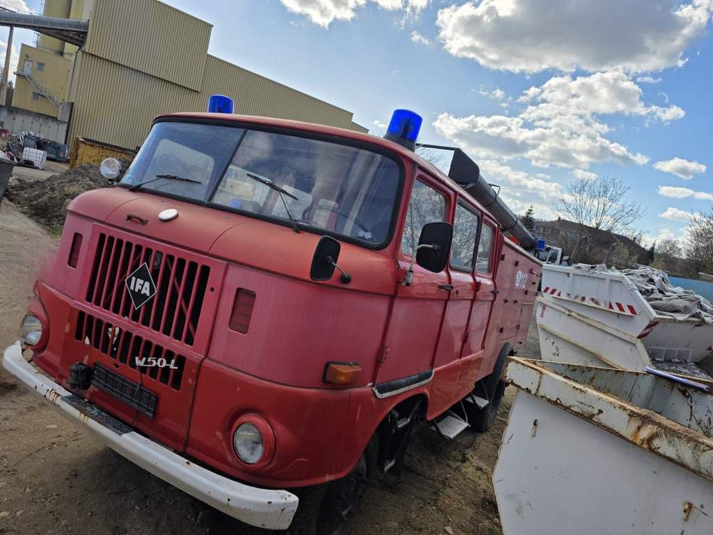 Fahrzeugabbildung Andere W50 L/LF IFA Löschfahrzeug mit Pumpe + Tank