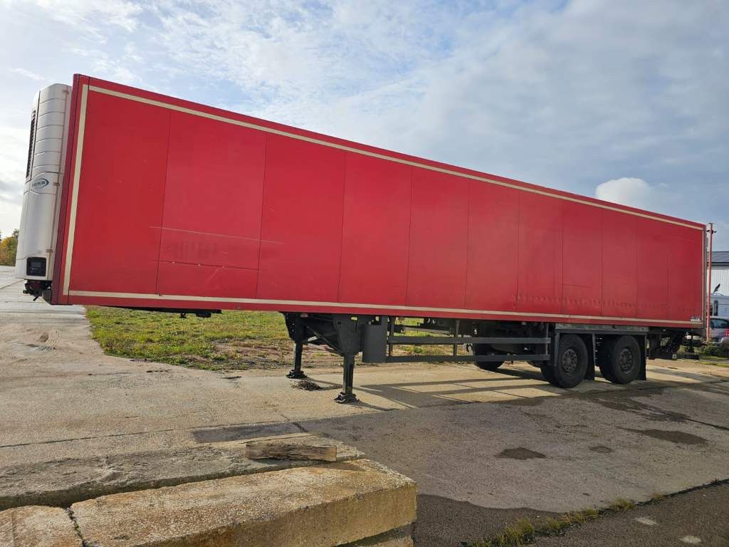 Fahrzeugabbildung Schmitz Cargobull Tiefkühler City, 2. Achse drehbar, Carrier 1550