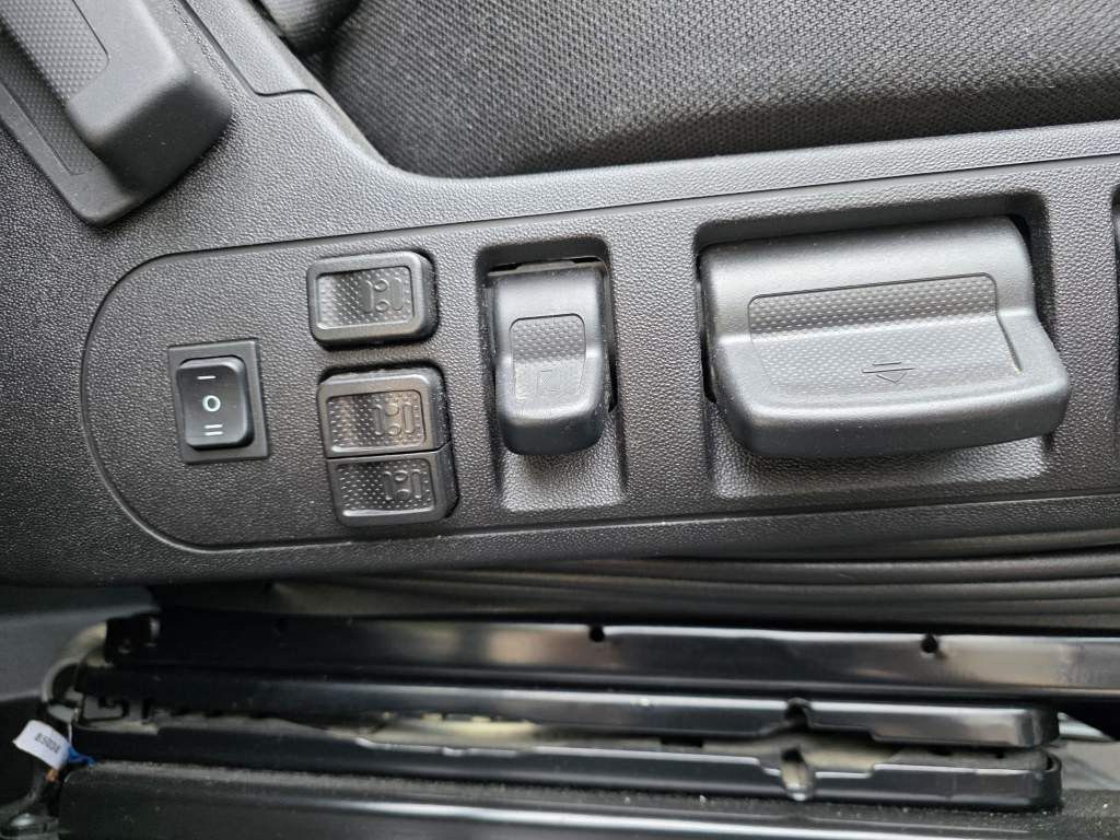 Fahrzeugabbildung Iveco 480 S-Way, 2 Kreis-Hydraulik, Retrader