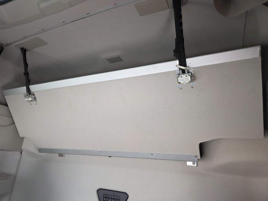 Fahrzeugabbildung Iveco 480 S-Way, 2 Kreis-Hydraulik, Retrader