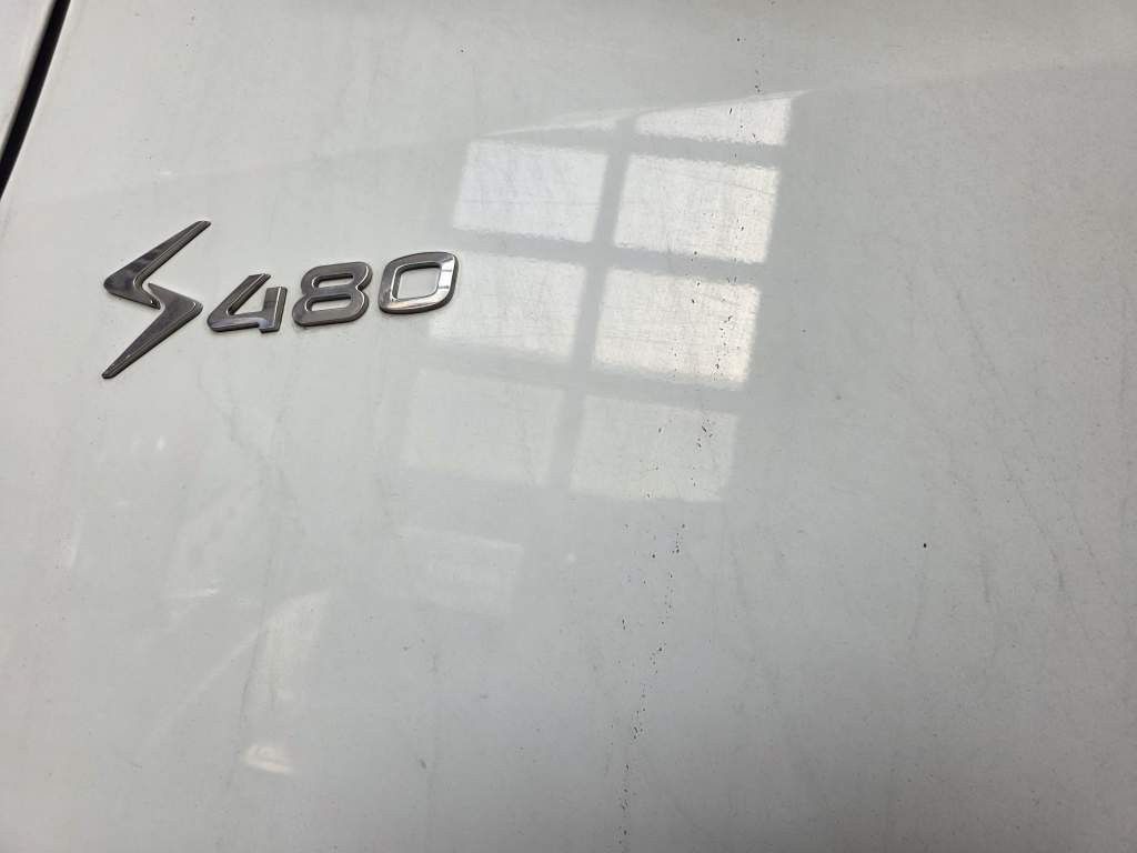 Fahrzeugabbildung Iveco 480 S-Way, 2 Kreis-Hydraulik, Retrader