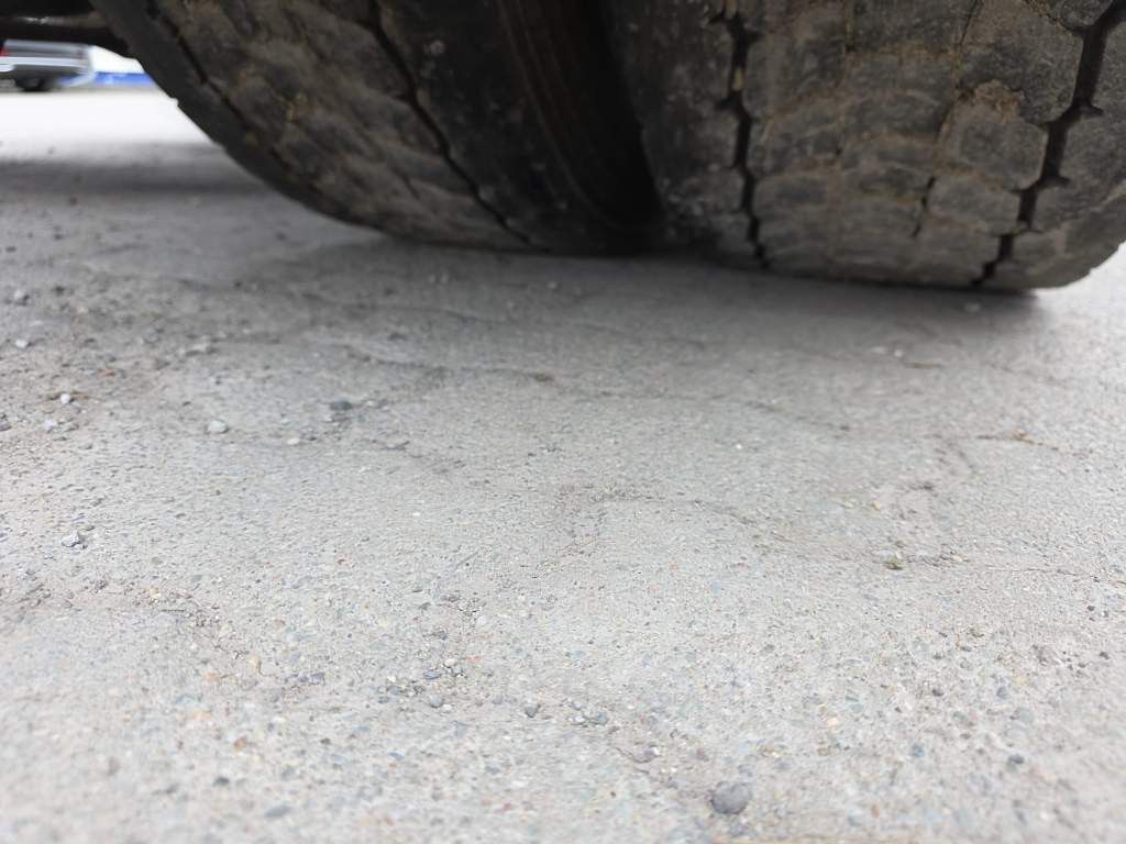 Fahrzeugabbildung Iveco 480 S-Way, 2 Kreis-Hydraulik, Retrader