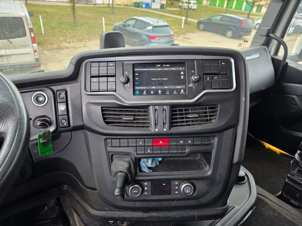 Fahrzeugabbildung Iveco S-Way 480, 2-Kreis-Hydraulik, Retarder