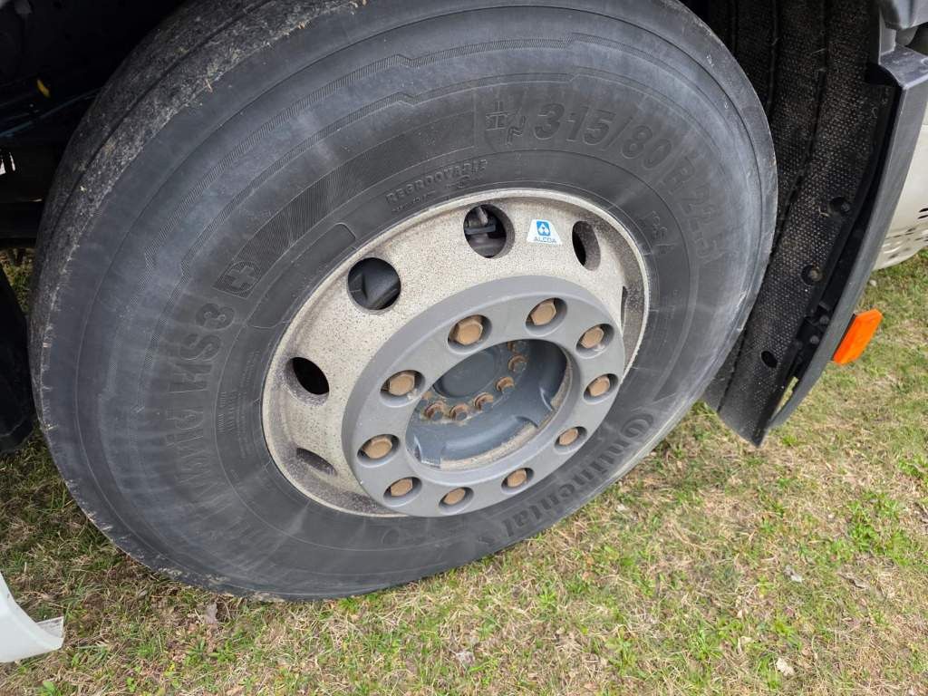 Fahrzeugabbildung Iveco S-Way 480, 2-Kreis-Hydraulik, Retarder