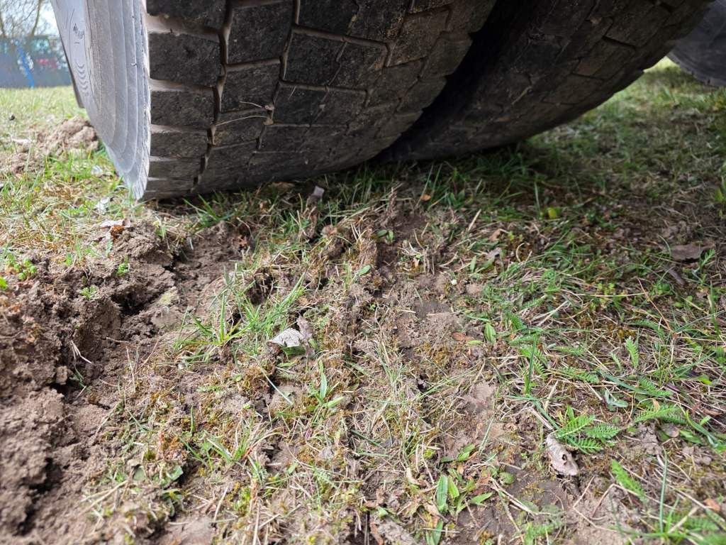 Fahrzeugabbildung Iveco S-Way 480, 2-Kreis-Hydraulik, Retarder