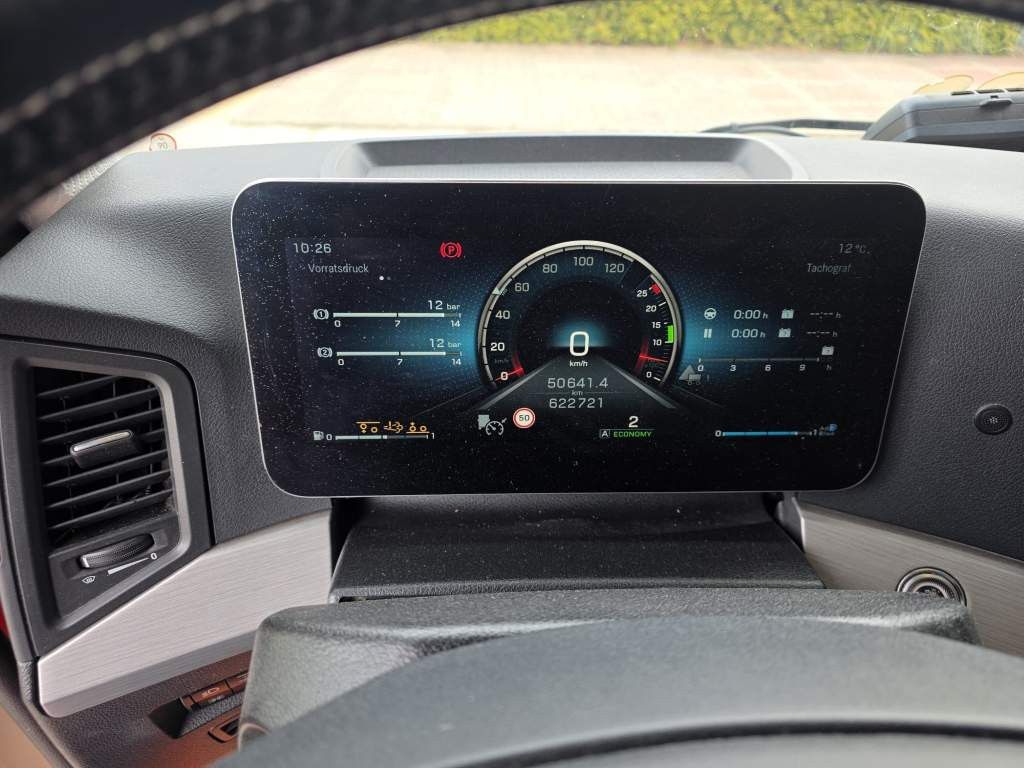 Fahrzeugabbildung Mercedes-Benz 1848 LL retrader, Doppeltank, Euro 6