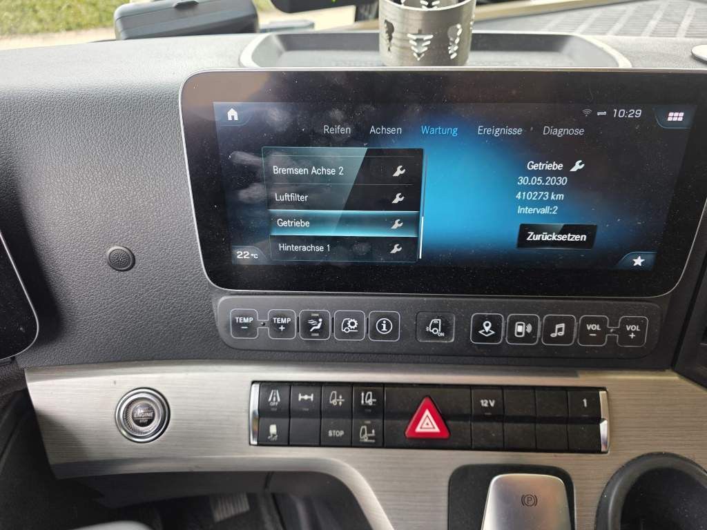 Fahrzeugabbildung Mercedes-Benz 1848 LL retrader, Doppeltank, Euro 6