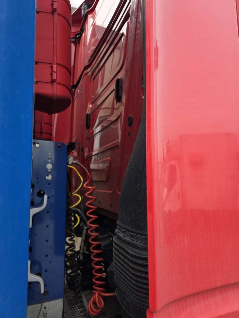 Fahrzeugabbildung Mercedes-Benz 1848 LL retrader, Doppeltank, Euro 6