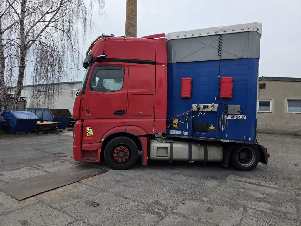 Fahrzeugabbildung Mercedes-Benz 1848 LL retrader, Doppeltank, Euro 6