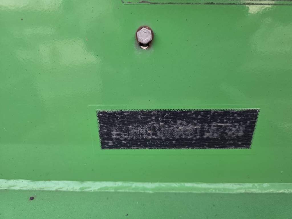 Fahrzeugabbildung Wielton Containerchassis, Heckausschub, wenig benutzt