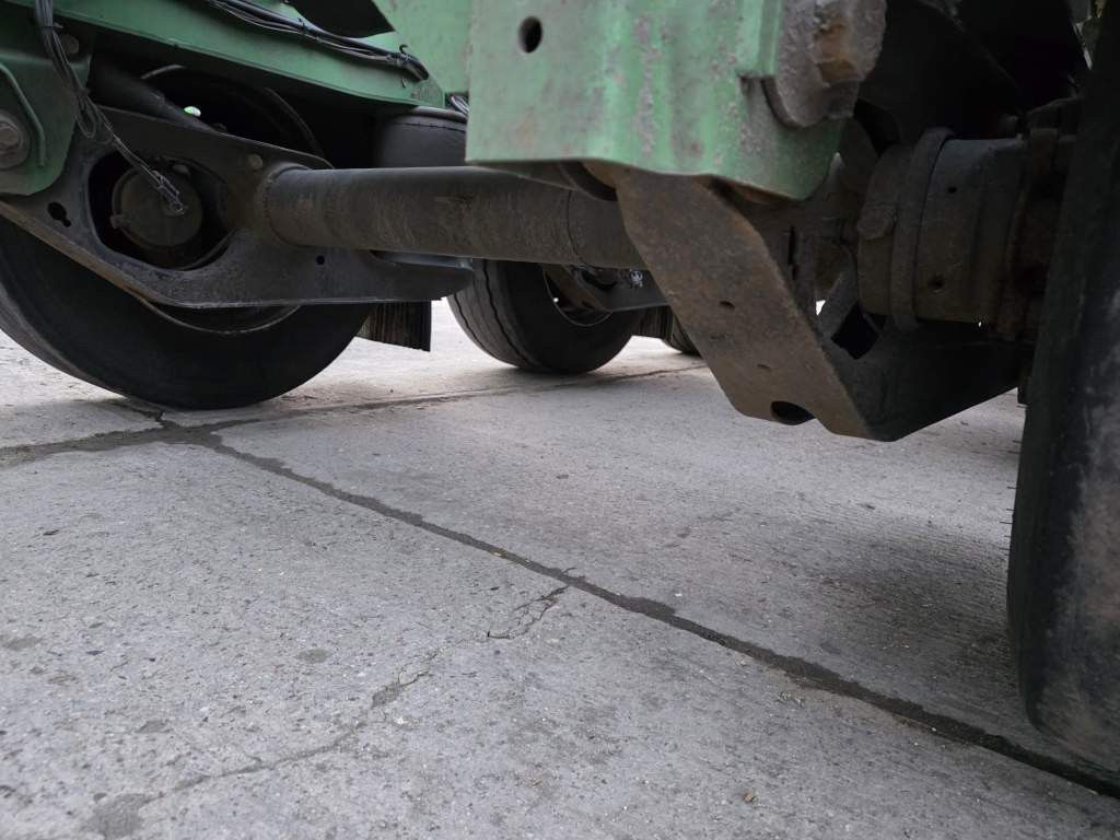 Fahrzeugabbildung Wielton Containerchassis mit Heckausschub, Heckausschub