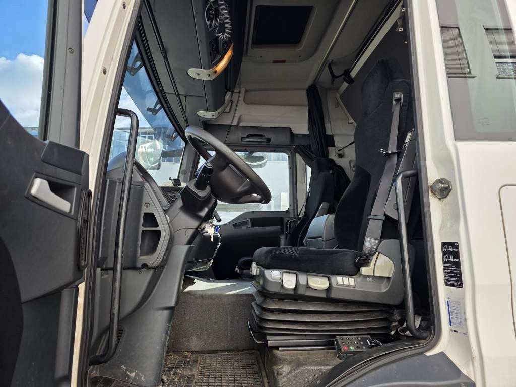 Fahrzeugabbildung MAN 15.290 BDF, 2 x Bett, Klima, Standheizung