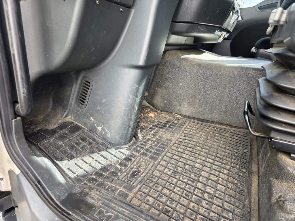 Fahrzeugabbildung MAN 15.290 BDF, 2 x Bett, Klima, Standheizung