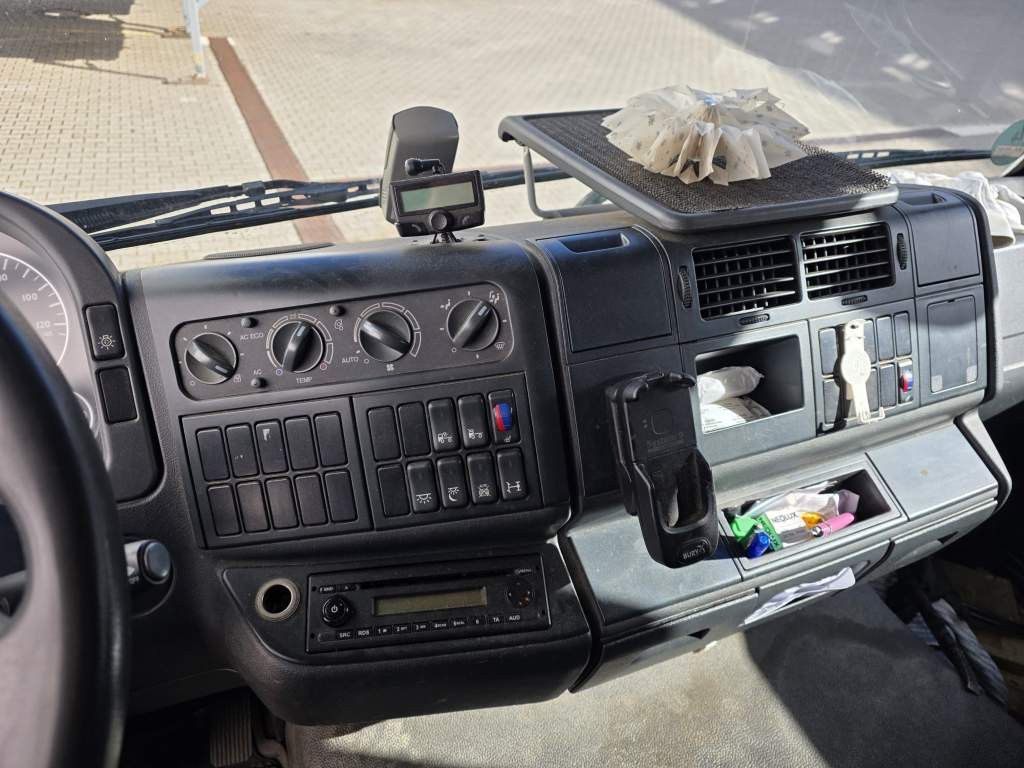 Fahrzeugabbildung MAN 15.290 BDF, 2 x Bett, Klima, Standheizung