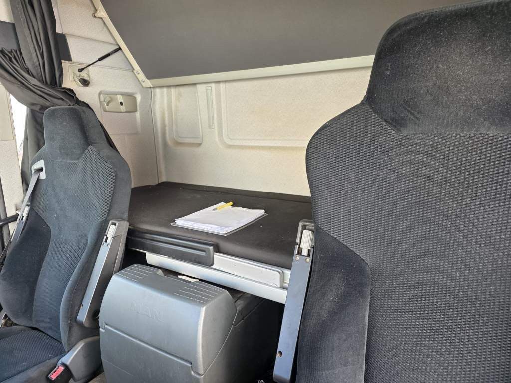 Fahrzeugabbildung MAN 15.290 BDF, 2 x Bett, Klima, Standheizung