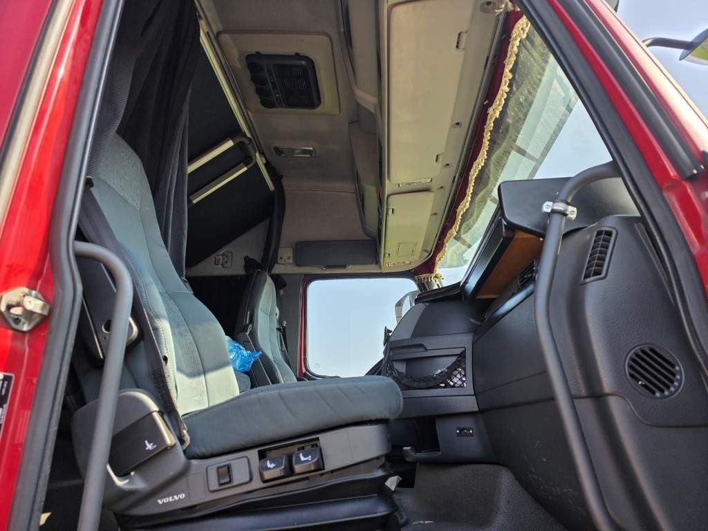 Fahrzeugabbildung Volvo FH 460 Globe Baustoffpritsche mit Kran Palfinger