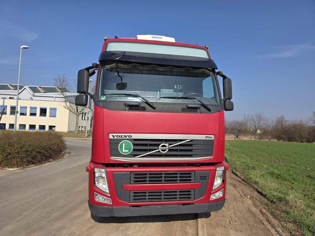Fahrzeugabbildung Volvo FH 460 Globe Baustoffpritsche mit Kran Palfinger