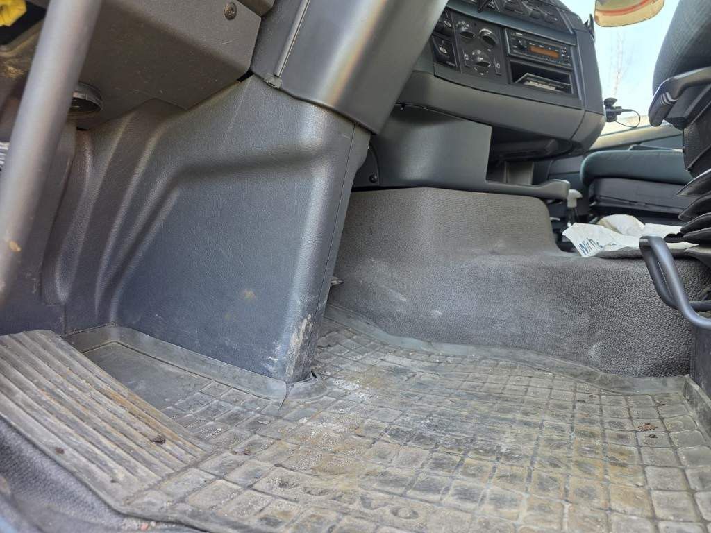 Fahrzeugabbildung Volvo FH 460 Globe Baustoffpritsche mit Kran Palfinger