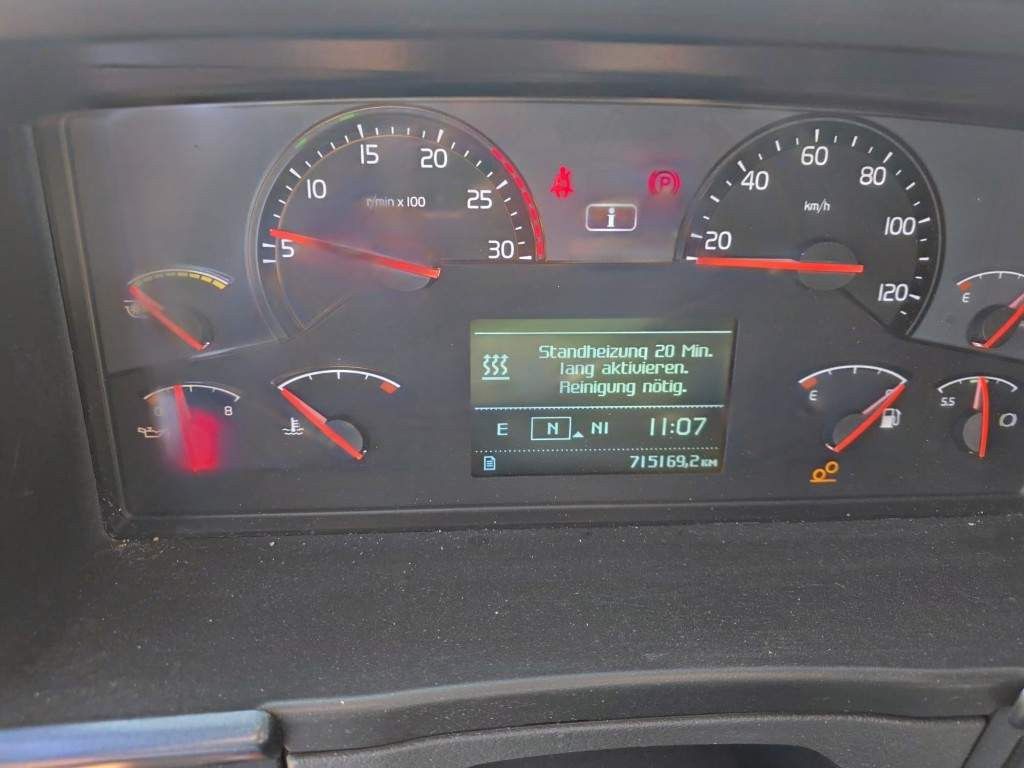 Fahrzeugabbildung Volvo FH 460 Globe Baustoffpritsche mit Kran Palfinger