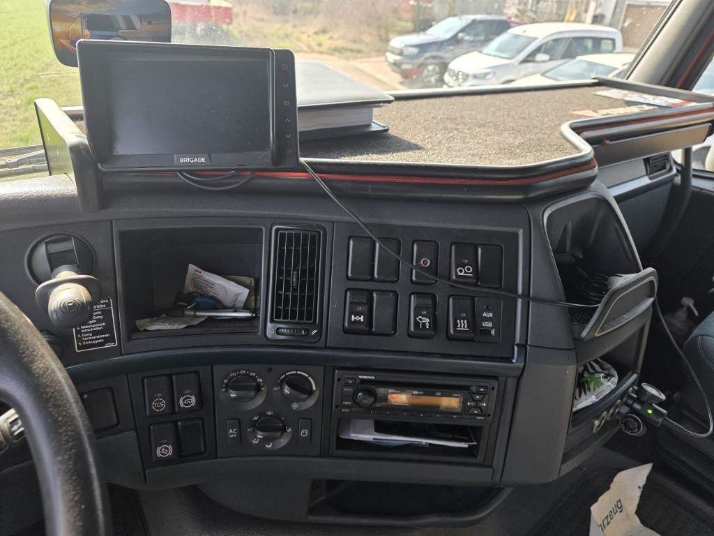 Fahrzeugabbildung Volvo FH 460 Globe Baustoffpritsche mit Kran Palfinger