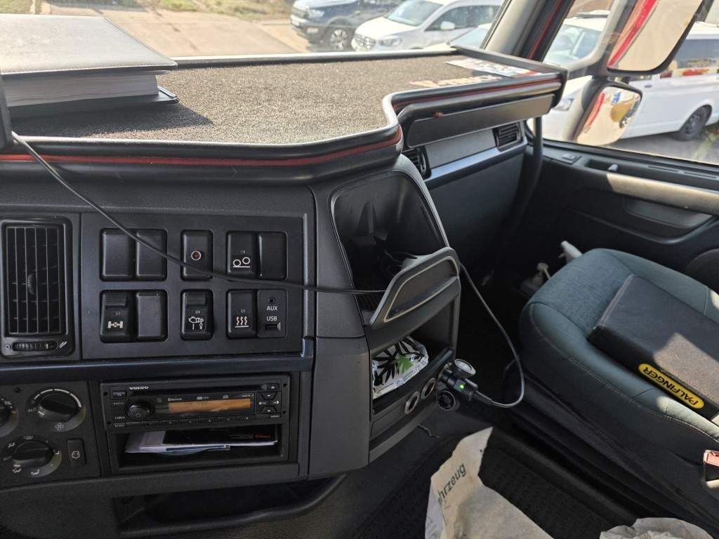 Fahrzeugabbildung Volvo FH 460 Globe Baustoffpritsche mit Kran Palfinger