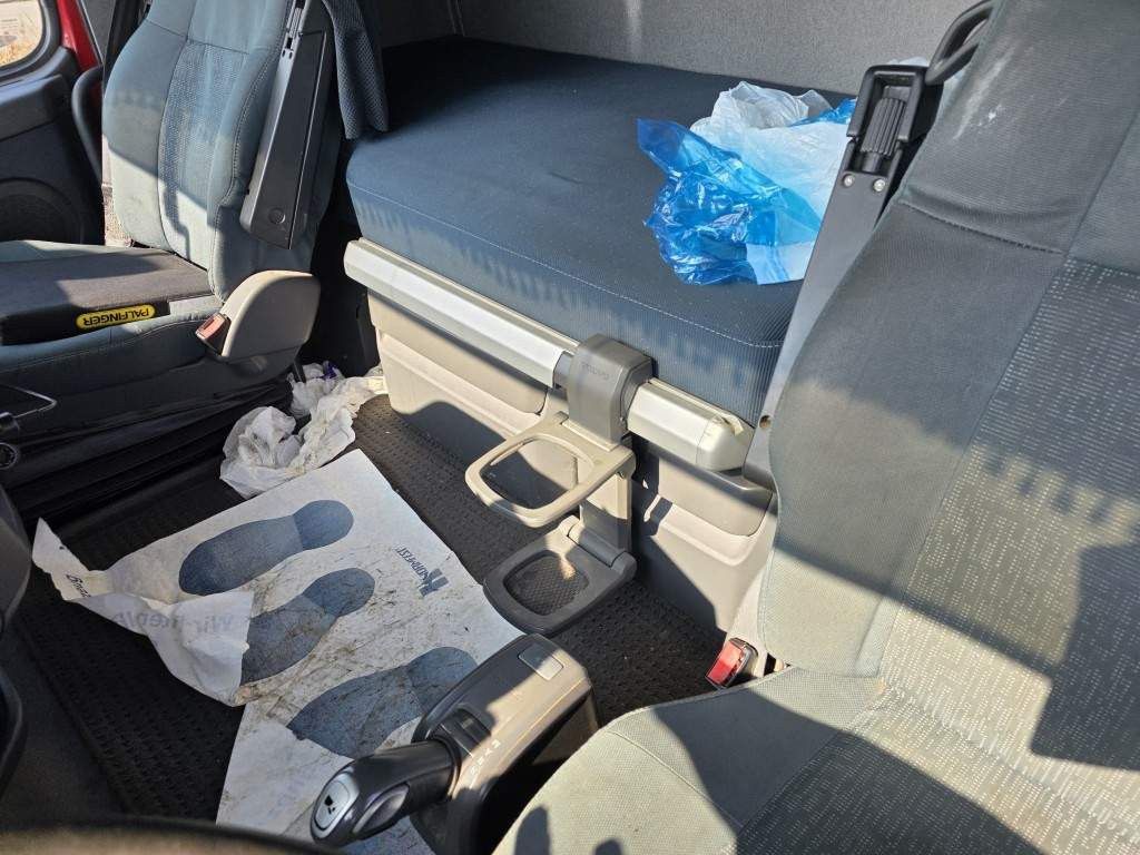 Fahrzeugabbildung Volvo FH 460 Globe Baustoffpritsche mit Kran Palfinger