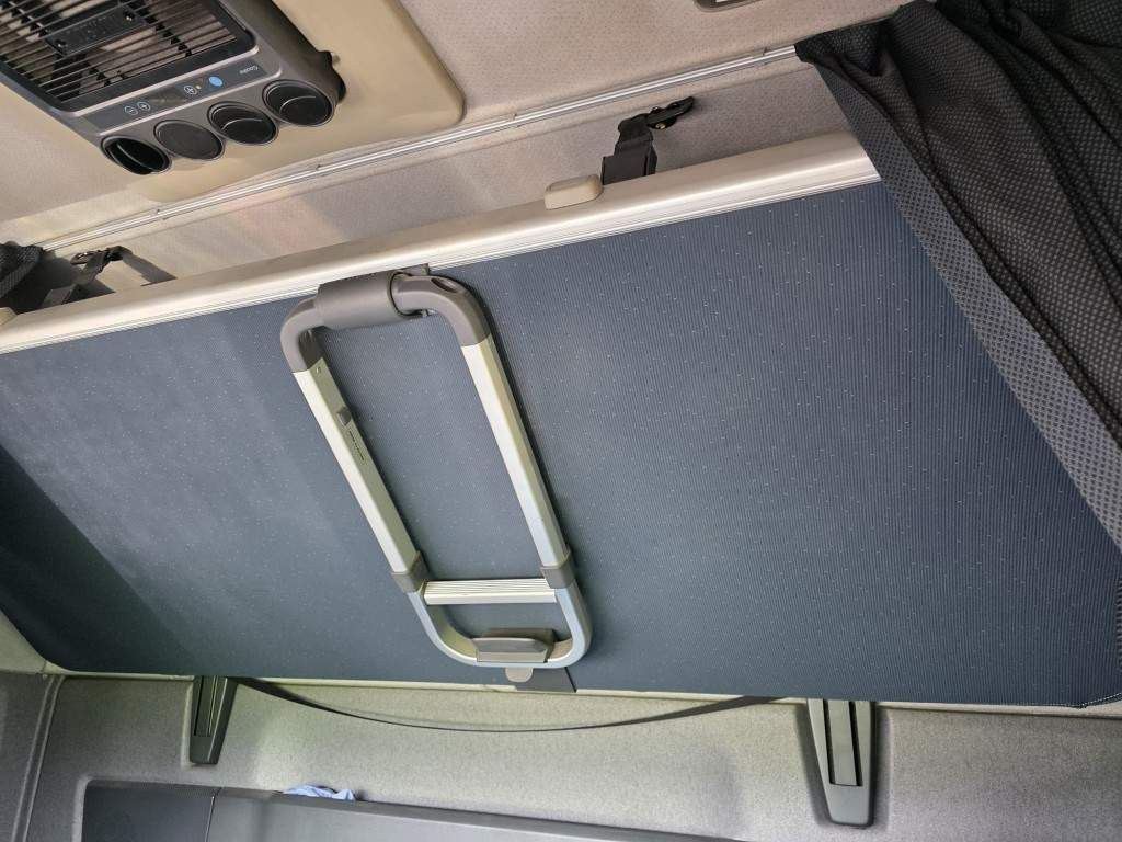 Fahrzeugabbildung Volvo FH 460 Globe Baustoffpritsche mit Kran Palfinger