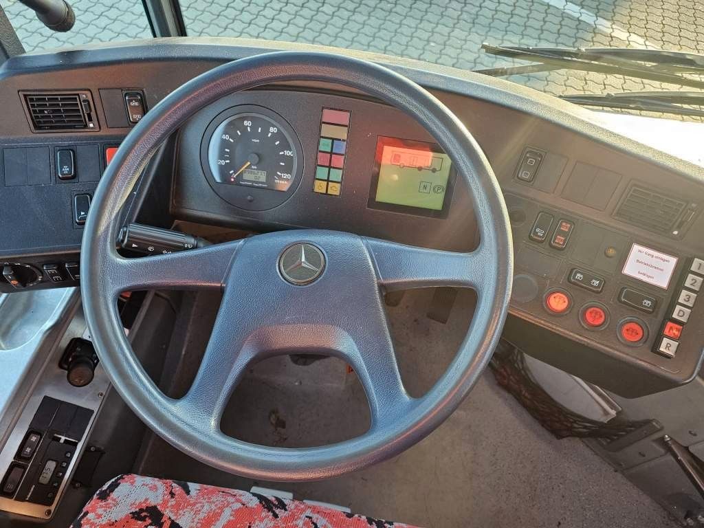 Fahrzeugabbildung Mercedes-Benz O530 Gelenbus, Retarder, Vollklima, 354 PS, EEV