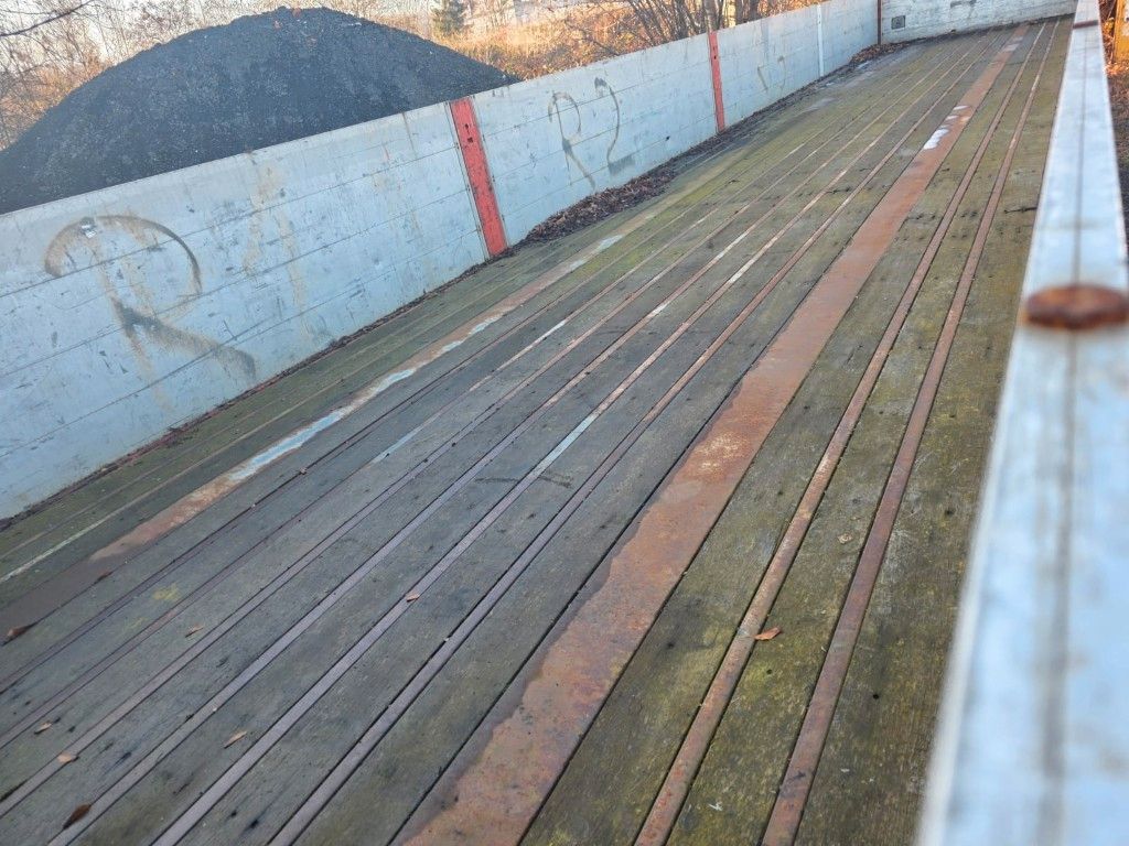 Fahrzeugabbildung Renders Bordwandsattel, Lift, 4 x Steckdose für Verbreit