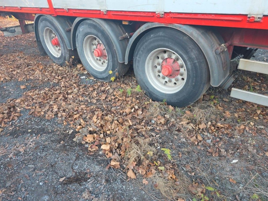 Fahrzeugabbildung Renders Bordwandsattel, Lift, 4 x Steckdose für Verbreit