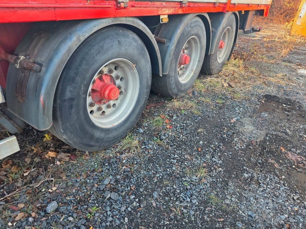 Fahrzeugabbildung Renders Bordwandsattel, Lift, 4 x Steckdose für Verbreit