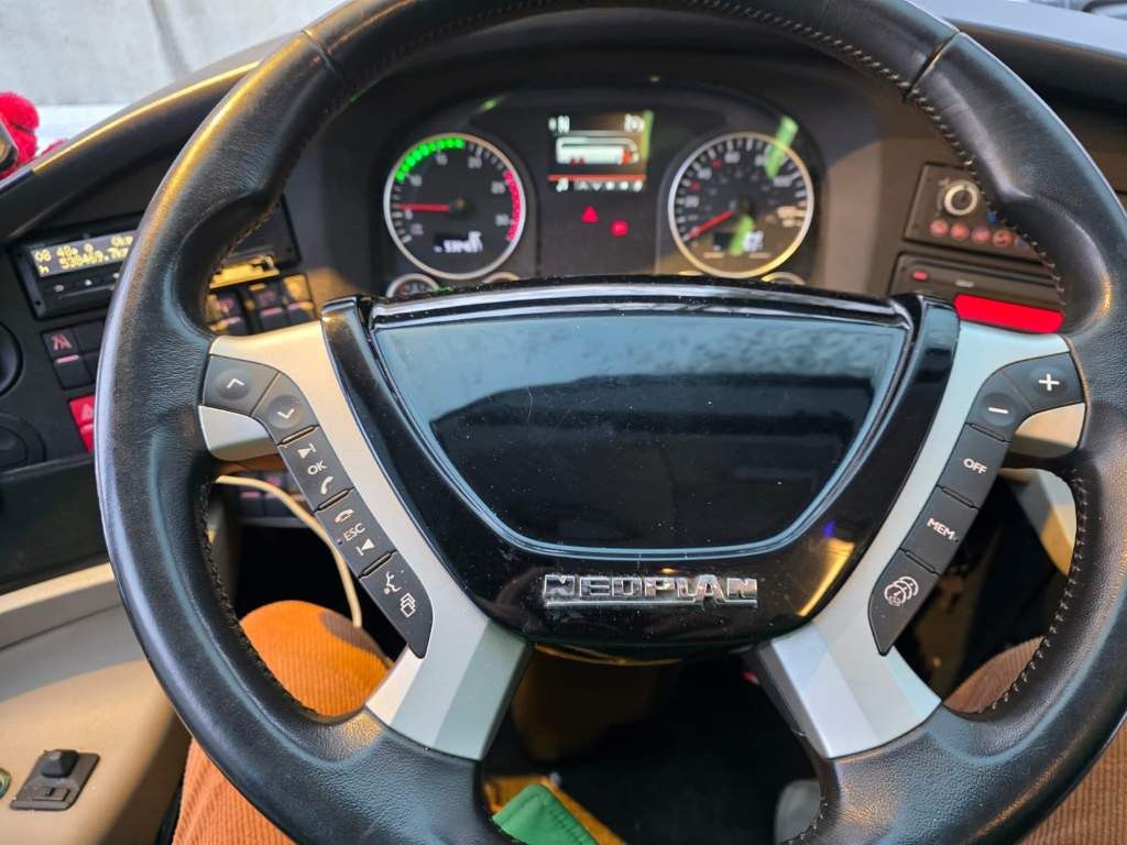 Fahrzeugabbildung Neoplan Cityliner L 63+2+1,neues AT Getriebe,ZF Intarder