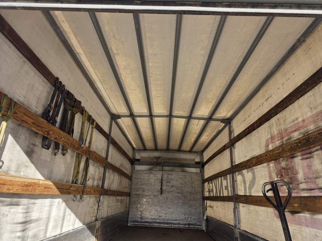 Fahrzeugabbildung Iveco 120E25 Pritsche&Plane,Ladebordwand 1,5 To