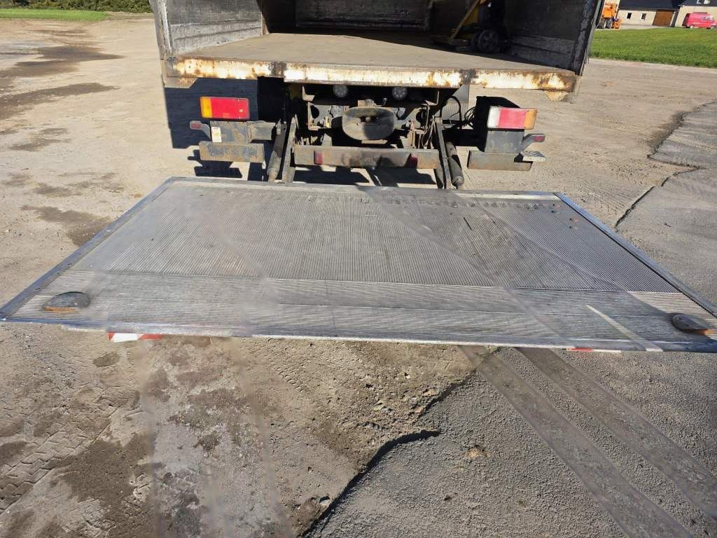 Fahrzeugabbildung Iveco 120E25 Pritsche&Plane,Ladebordwand 1,5 To