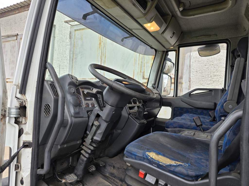 Fahrzeugabbildung Iveco 120E25 Pritsche&Plane,Ladebordwand 1,5 To