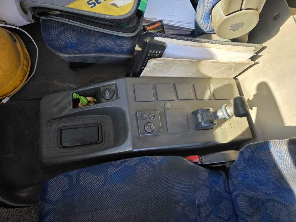 Fahrzeugabbildung Iveco 120E25 Pritsche&Plane,Ladebordwand 1,5 To