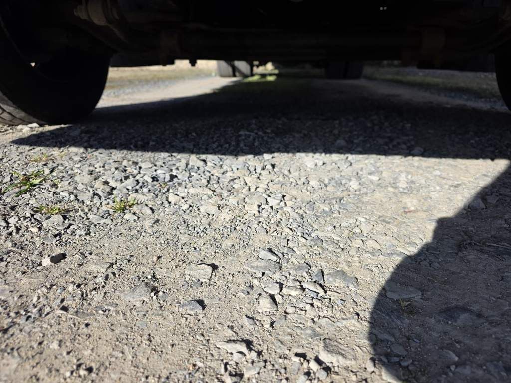 Fahrzeugabbildung Iveco 120E25 Pritsche&Plane,Ladebordwand 1,5 To