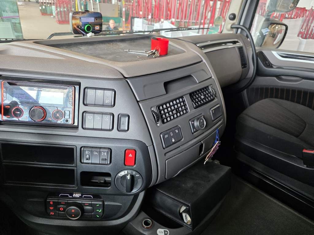 Fahrzeugabbildung DAF XF 480 SSC,Standklima,Intarder mit Krone kompl