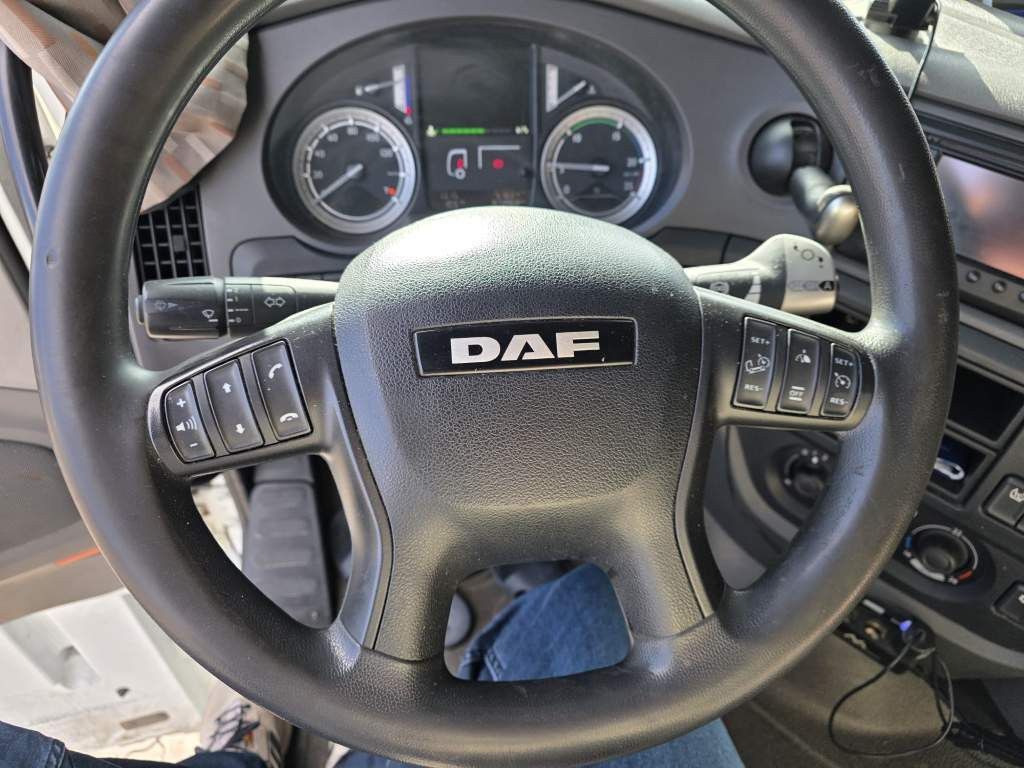 Fahrzeugabbildung DAF XF 460 SSC, Retrader, Standklima, Euro 6