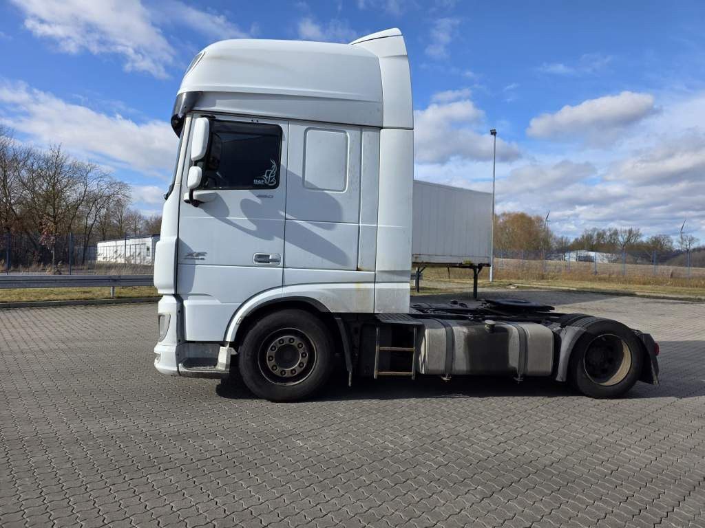 Fahrzeugabbildung DAF XF 460 SSC, Retrader, Standklima, Euro 6