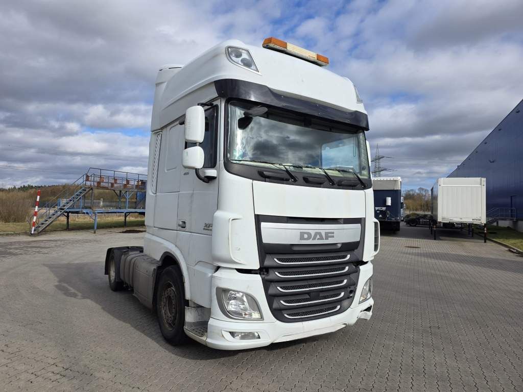 Fahrzeugabbildung DAF XF 460 SSC LL Standklima, Euro 6