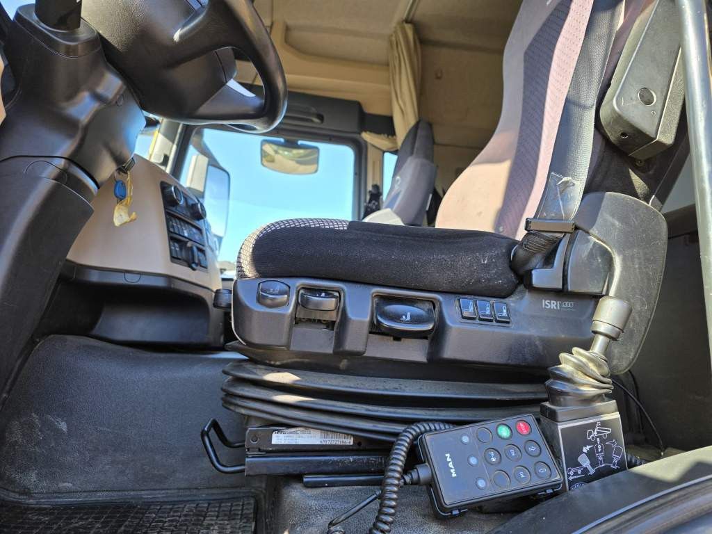 Fahrzeugabbildung MAN 18.460 TGS 4x4 Hydrodrive, Klima Automat